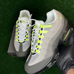 Air Max 95 Size 8.5/10