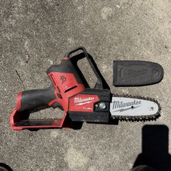 Milwaukee Chainsaw