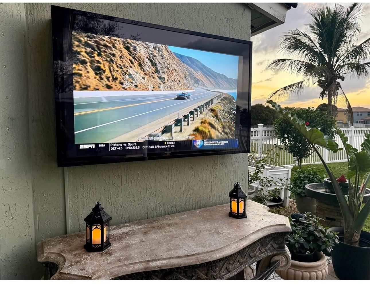 TV Enclosure With Samsung TV