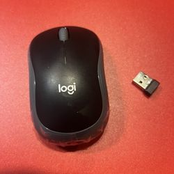 Logitech Logi M185 wireless mouse with batteries 