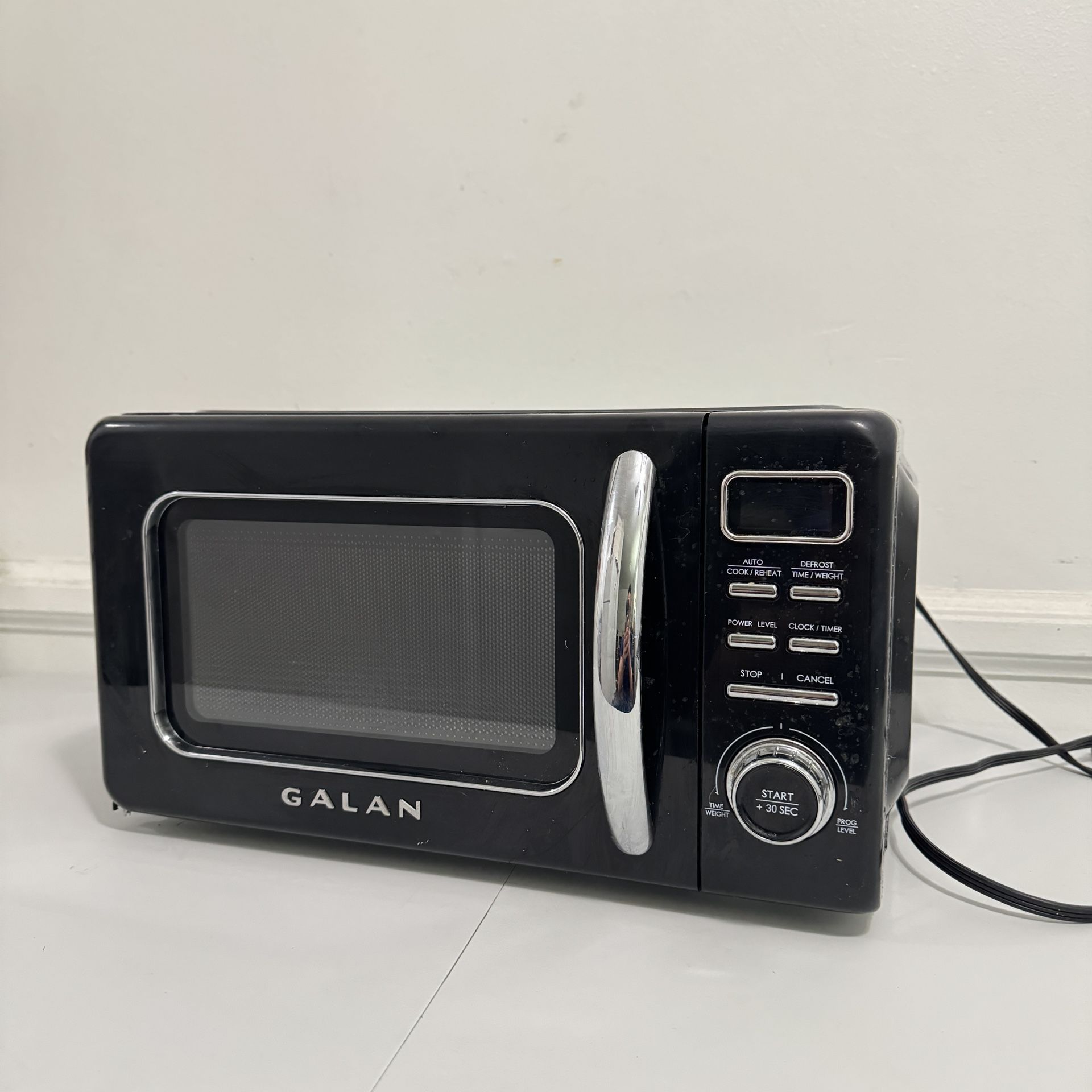 COMFEE' Retro Small Microwave