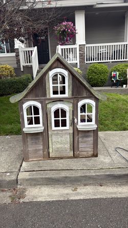 Outdoor playhouse