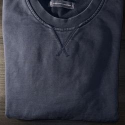 Everlane sweatshirt