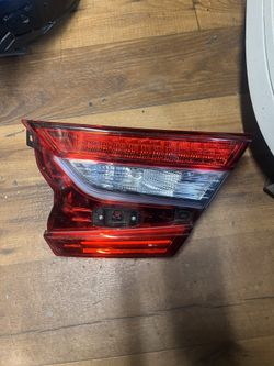 2018-20 HONDA ACCORD RIGHT TRUNK LIGHT 