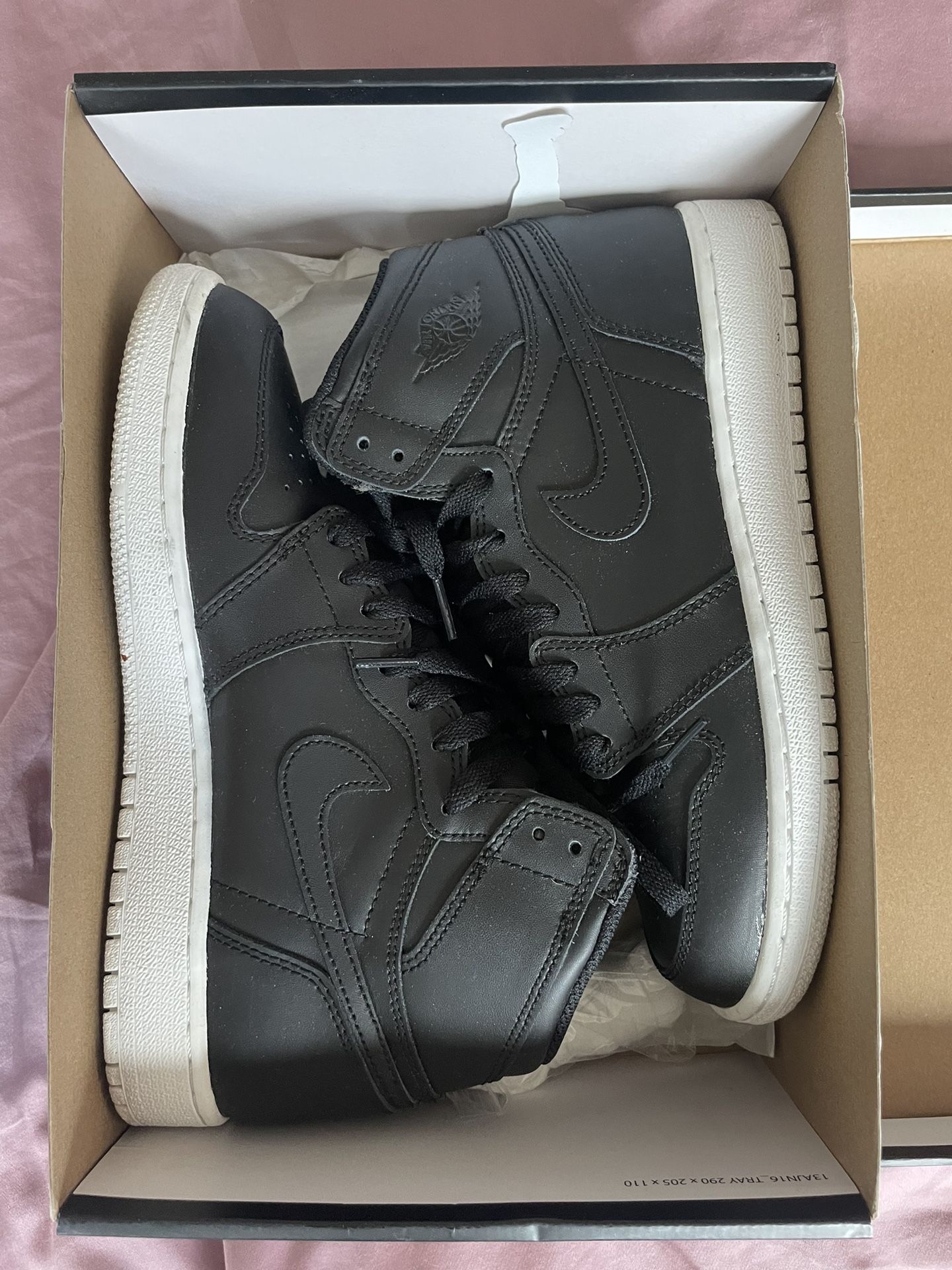 Nike Air Jordan “Cyber Monday” GS 6Y