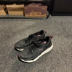 Sketchers Women’s Running Shoes