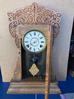 Vintage wood gingerbread mantle clock