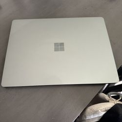 Microsoft Surface Go Laptop