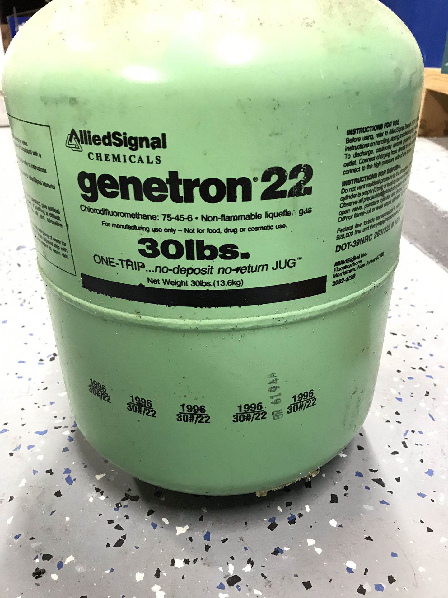 Genetron 22 Freon - 14 lbs in a 30 lbs tank