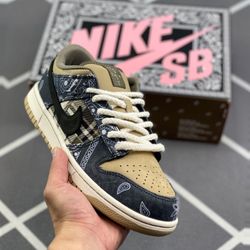 Nike Sb Dunk Low Travis Scott 142