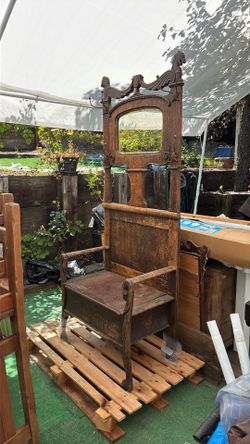 entryway tree chair
