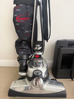 Kirby Avalir Vacuum + UNUSED Shampoo System & Accessories