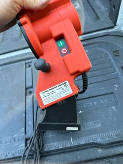 Electric chainsaw sharpener