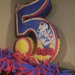 Snow White PiΓ±ata #5 With Stick