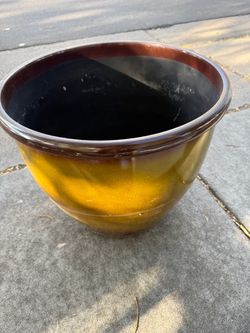 Flower pot