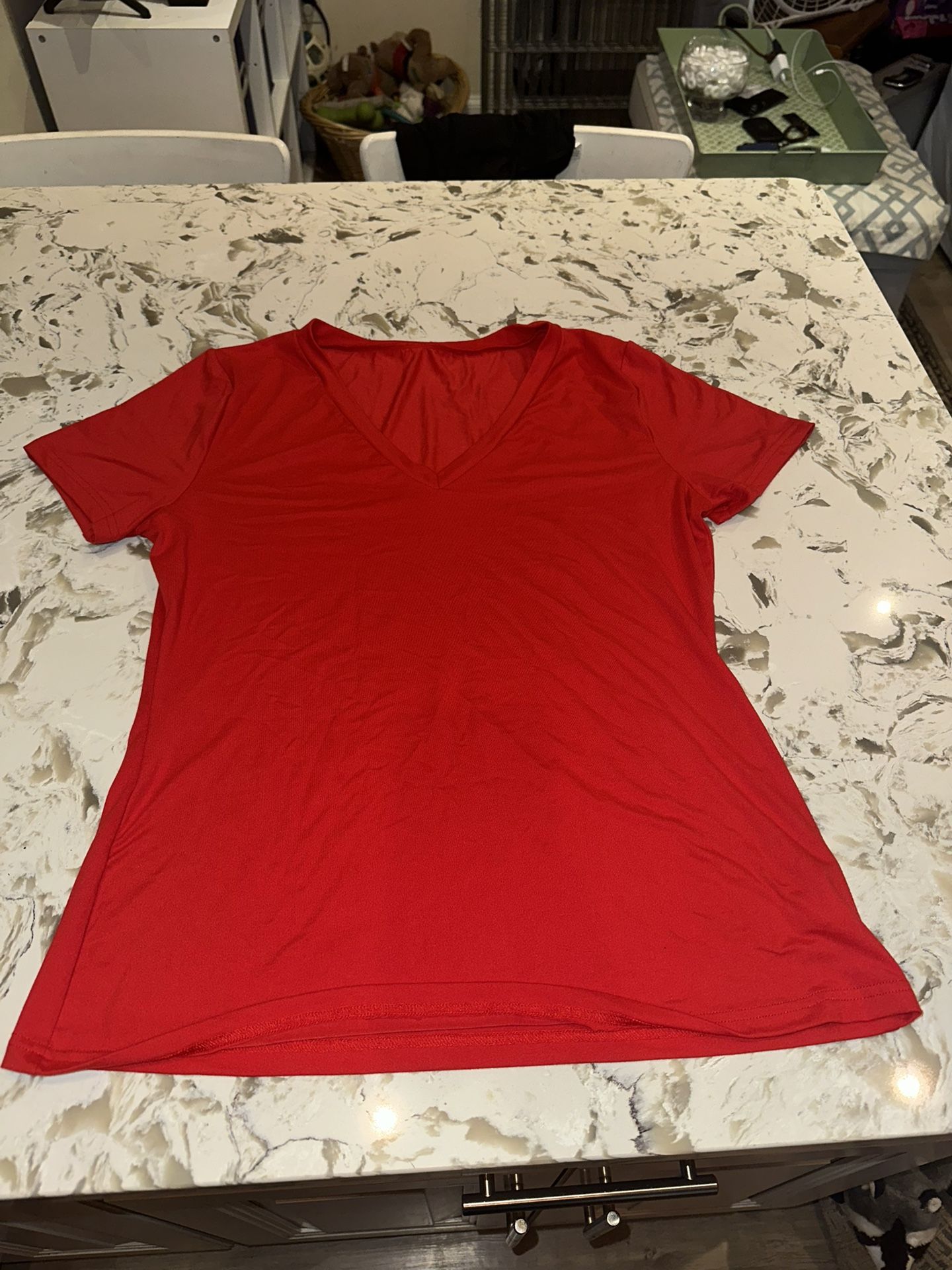 V-Neck Short Sleeve Shirt (stretchy)