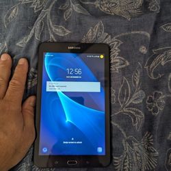 Samsung Tablet .8in Screen .And 7.1.1. 25$