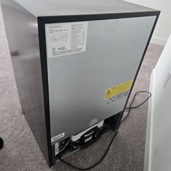 Wine Cooler/mini Fridge