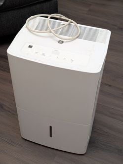 GE 50-Pint Dehumidifier – Works Great – Basement/Garage