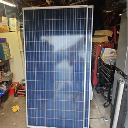 Canadian Solar MODEL CS6X-305P 