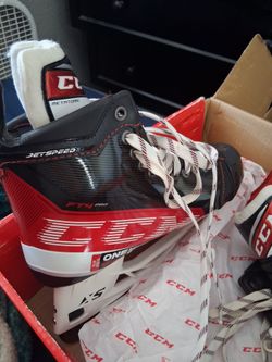 CCM hockey skates