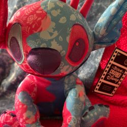 Stitch Crashes Limited Edition #7