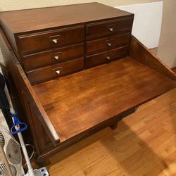 Cabinet/Desk With Drawers And Fold Out Top