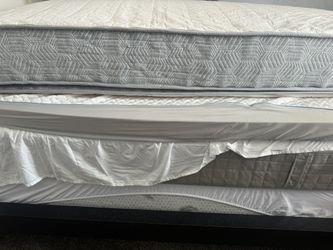 3 Queen Mattresses