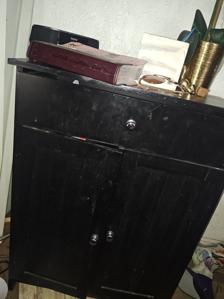Desk Or Dresser