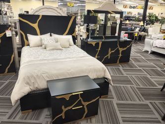 Queen Bedroom Set