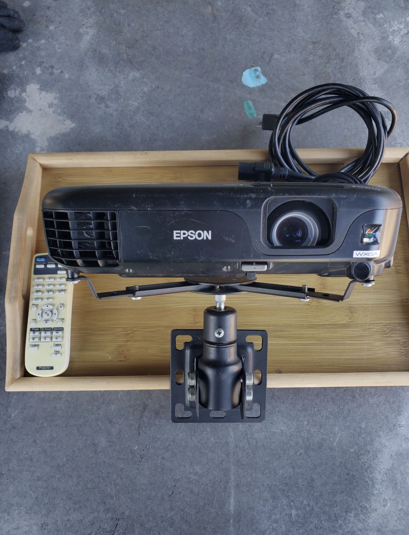 Epson Projector With Screen And Mount
