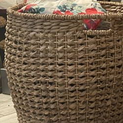 World Mkt Storage Wicker Basket LARGE $20