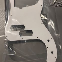 Fender Precision bass pickguard
