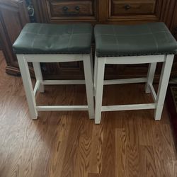 Barstool