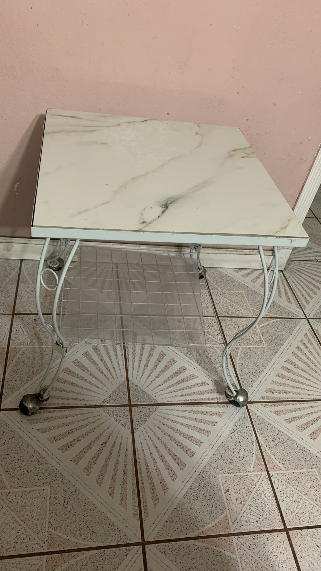 Table outside 4 Wheels 
