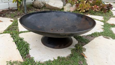 Wrought Iron Fire Bowl / Fire Pit