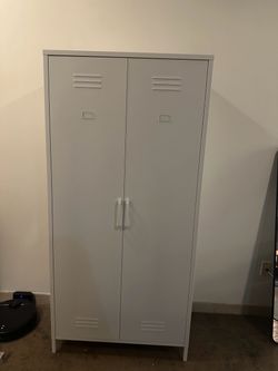 Metal Wardrobe White 31.9x18x66.5 In