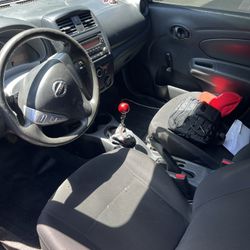 Versa 2015