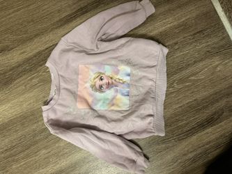 H&M Elsa Sweater Size 5-6T In Good Condition 