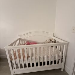 Crib With Mattress 