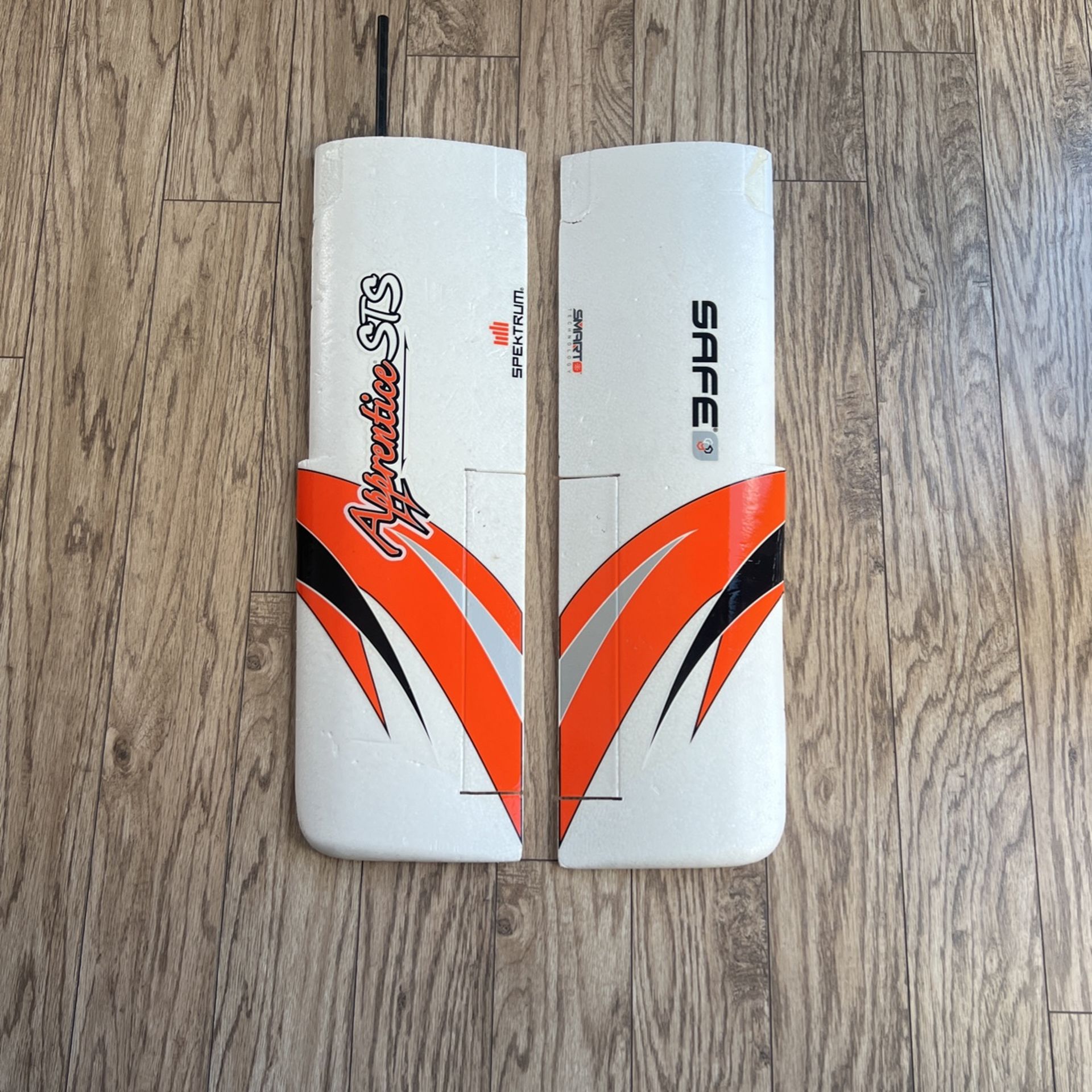 E-flite Wing Set Apprentice STS EFL310013 Replacement Airplane Parts