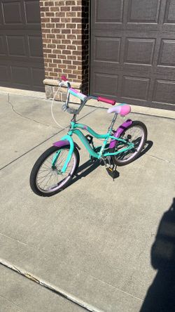 Schwinn blue/pink girls 20 inch bike