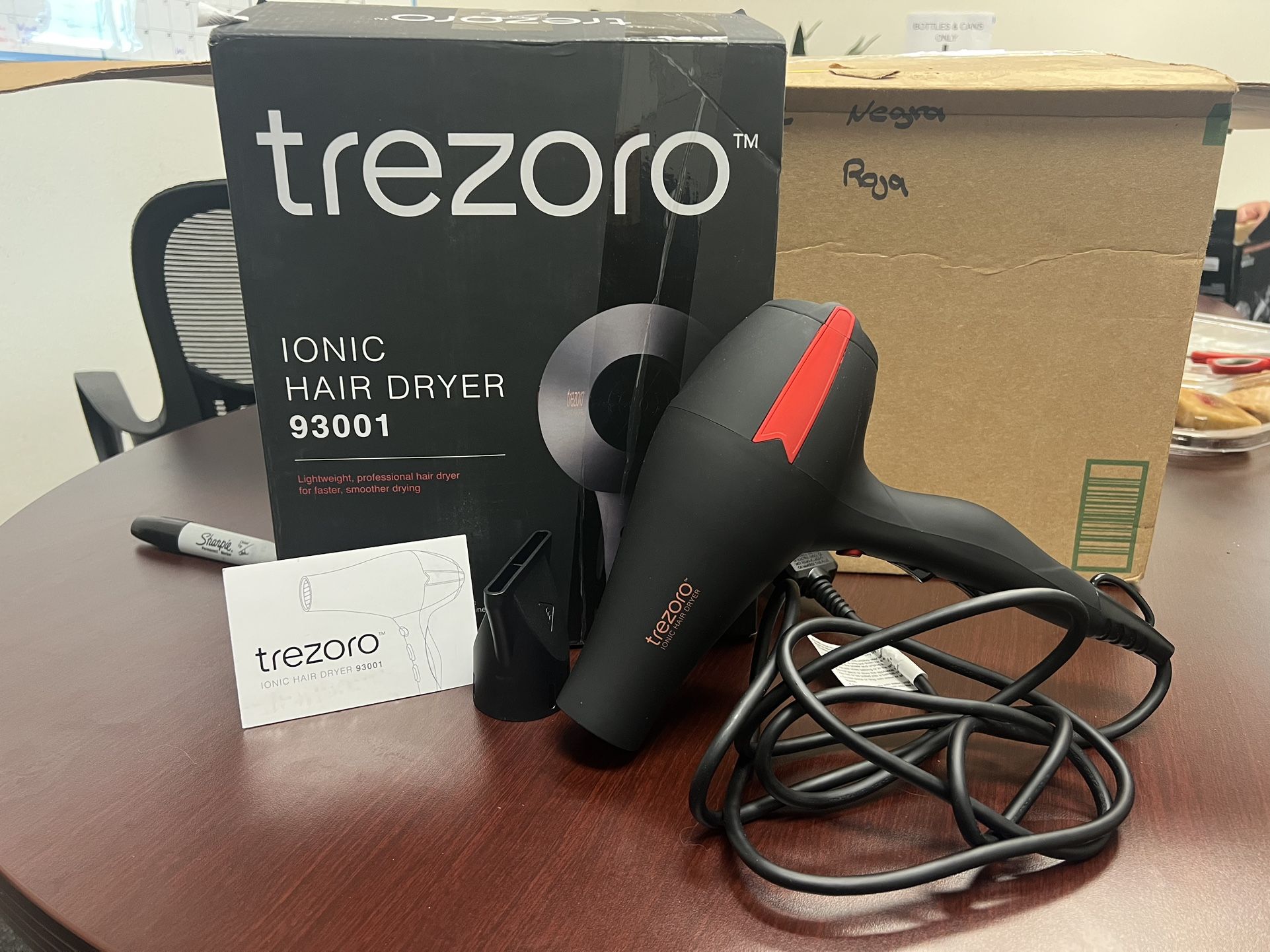 Trezoro Ionic Hair Dryer 93001 (E)