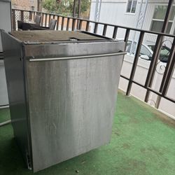 Free Dishwasher/ Scrap