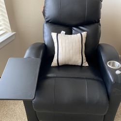 Luxury Leather Theater/ Recliner Chair 