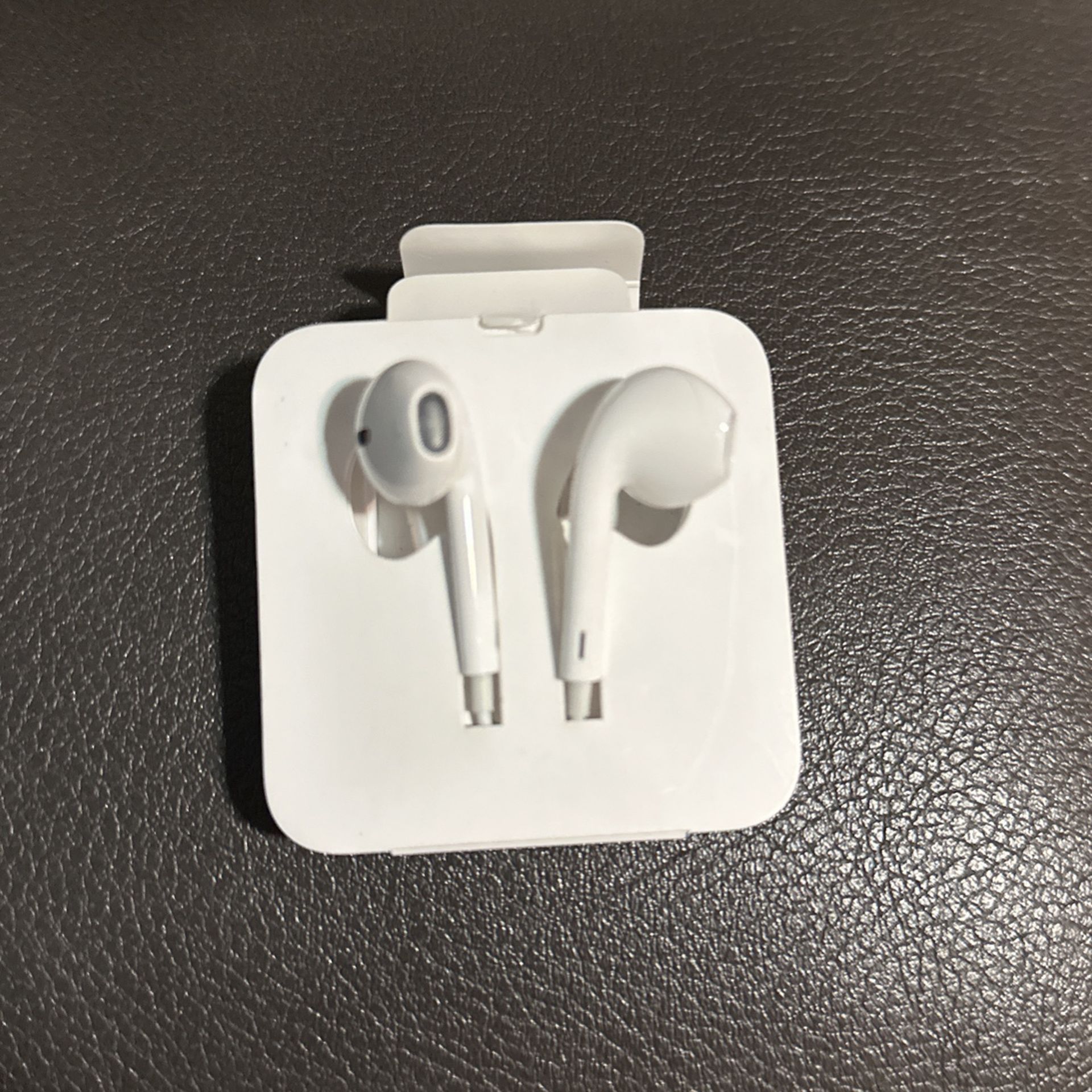 Classic Wired Apple Headphones for Sale in Miramar, FL OfferUp