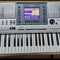 Yamaha Psr S710 