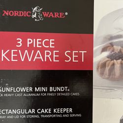 Nordic ware sunflower Mini Bundt Cake 3 Piece Set New
