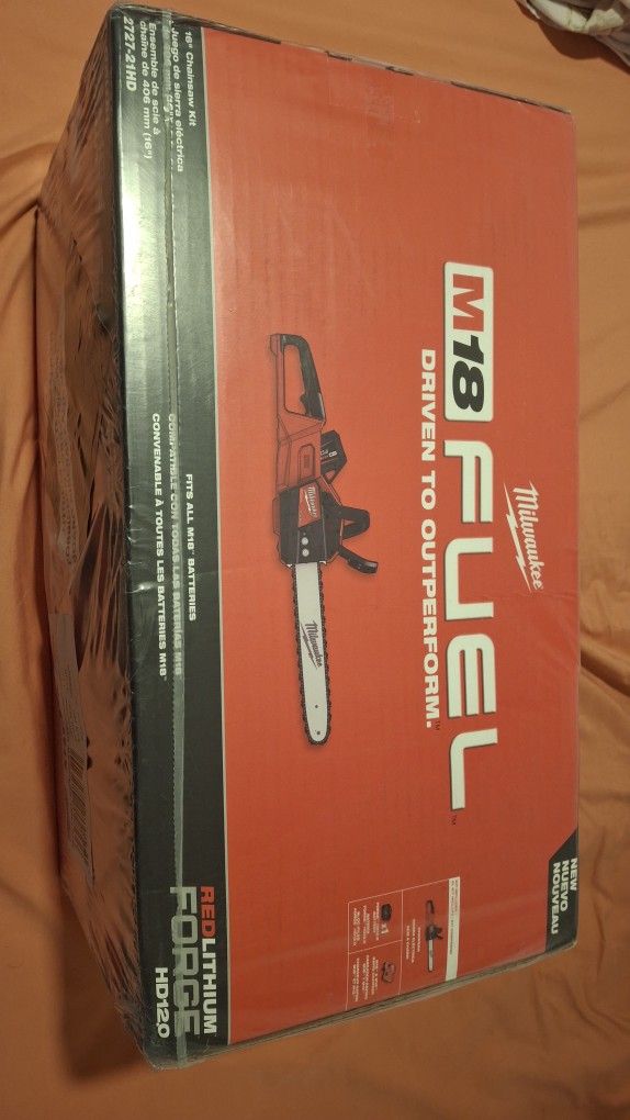 Milwaukee 16" Chainsaw