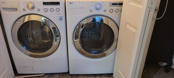 WASHER AND DRYER LG